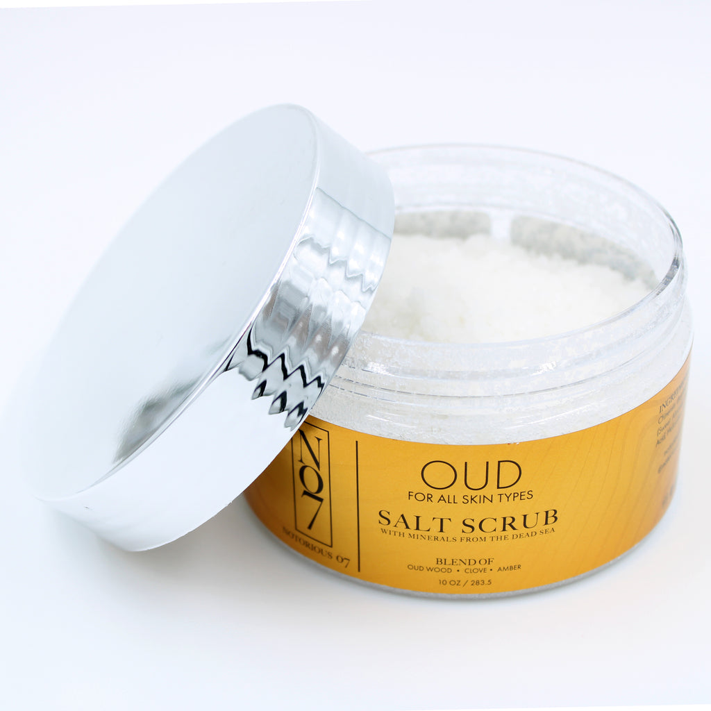 Sal exfoliante Clavo y ámbar Notorious07